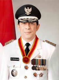 Dr. Drs. Sinyo Harry Sarundajang