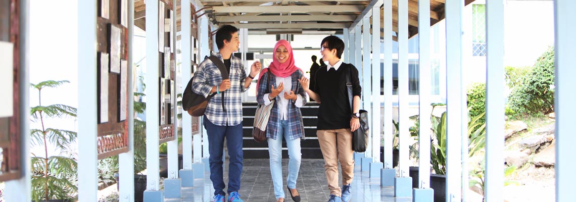 Sekolah Tinggi Multi Media “MMTC” Yogyakarta